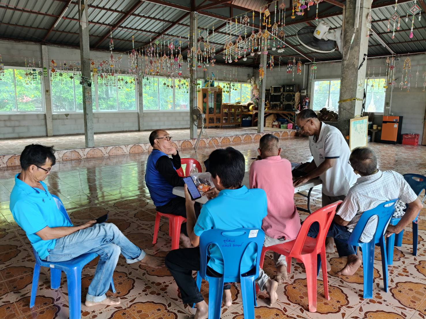 สพอ.ภูเขียว : สนับสนุนการดำเนินงานโครงการแก้ไขปัญหาความยากจน (กข.คจ.) บ้านดงเมย ม.5 ตำบลบ้านดอน อำเภอภูเขียว จังหวัดชัยภูมิ